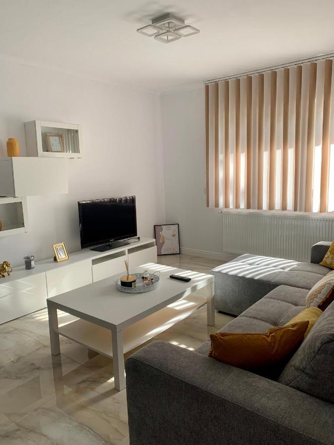 Ferienwohnung Complex Rezidential Ana Caransebeş Exterior foto