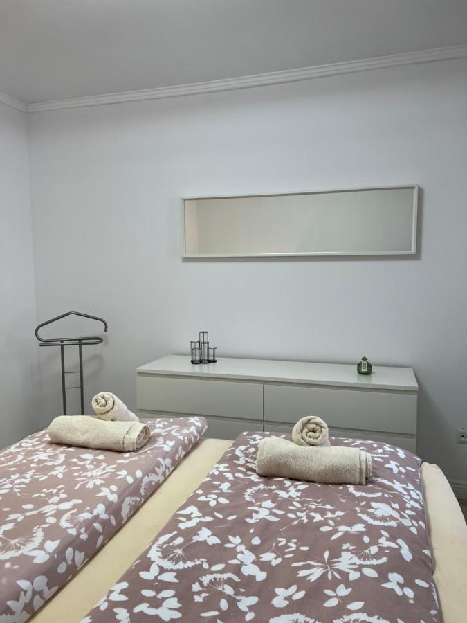 Ferienwohnung Complex Rezidential Ana Caransebeş Exterior foto
